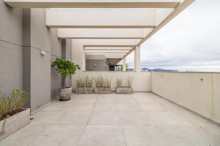 Apartamento à venda com 48m², 2 quartos e 1 vaga Apartamento à venda com 48m², 2 quartos e 1 vagaÁrea Comum