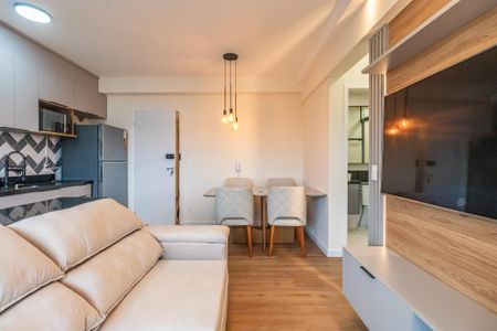 Sala de apartamento à venda com 2 quartos, 48m² em Nova Aldeinha, Barueri