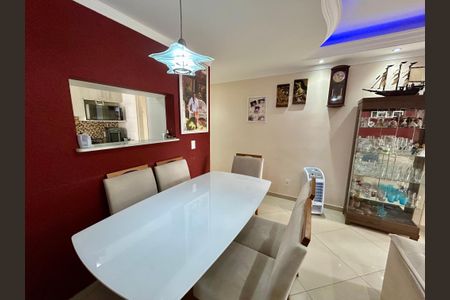 Apartamento à venda com 63m², 3 quartos e 2 vagas Apartamento à venda com 63m², 3 quartos e 2 vagasSala