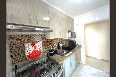 Apartamento à venda com 63m², 3 quartos e 2 vagas Apartamento à venda com 63m², 3 quartos e 2 vagasCozinha