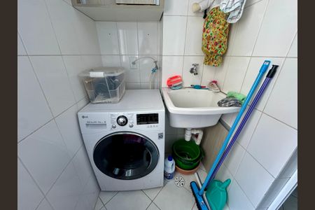 Apartamento à venda com 63m², 3 quartos e 2 vagas Apartamento à venda com 63m², 3 quartos e 2 vagasÁrea de Serviço