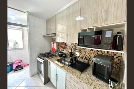 Apartamento à venda com 63m², 3 quartos e 2 vagas Apartamento à venda com 63m², 3 quartos e 2 vagasCozinha