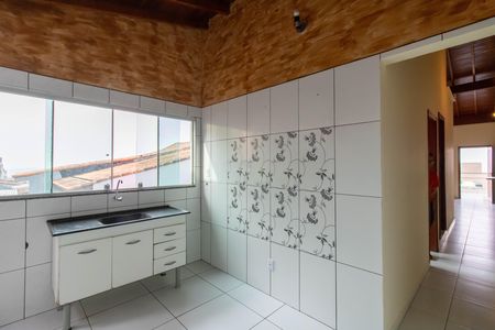 Casa à venda com 300m², 4 quartos e 2 vagas Casa à venda com 300m², 4 quartos e 2 vagasEdicula / Cobertura