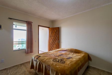 Casa à venda com 300m², 4 quartos e 2 vagas Casa à venda com 300m², 4 quartos e 2 vagasSuíte 1