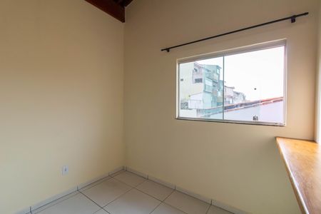 Casa à venda com 300m², 4 quartos e 2 vagas Casa à venda com 300m², 4 quartos e 2 vagasEdicula / Cobertura
