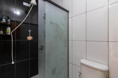 Casa à venda com 300m², 4 quartos e 2 vagas Casa à venda com 300m², 4 quartos e 2 vagasBanheiro da Suíte 1