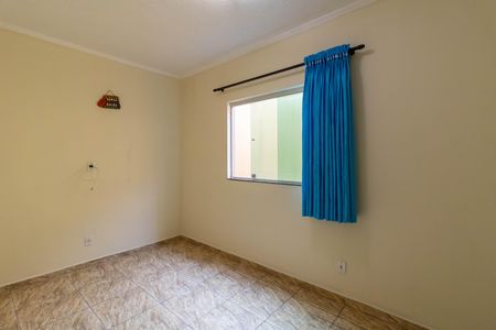 Casa à venda com 300m², 4 quartos e 2 vagas Casa à venda com 300m², 4 quartos e 2 vagasQuarto