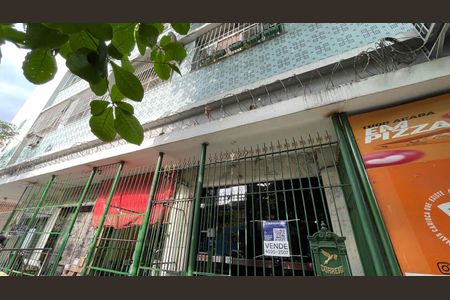 Apartamento à venda com 70m², 2 quartos e 1 vagaPlaquinha