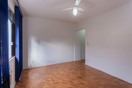 Apartamento à venda com 70m², 2 quartos e 1 vagaSala