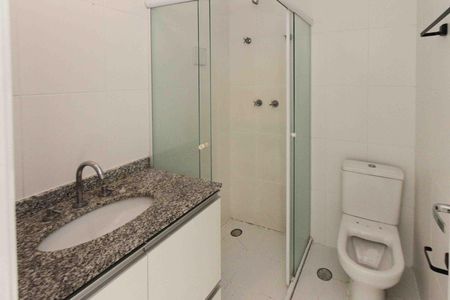 Apartamento à venda com 63m², 2 quartos e 1 vaga Apartamento à venda com 63m², 2 quartos e 1 vagaBanheiro
