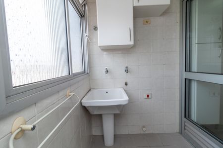 Apartamento à venda com 58m², 2 quartos e 2 vagas Apartamento à venda com 58m², 2 quartos e 2 vagasÁrea de Serviço