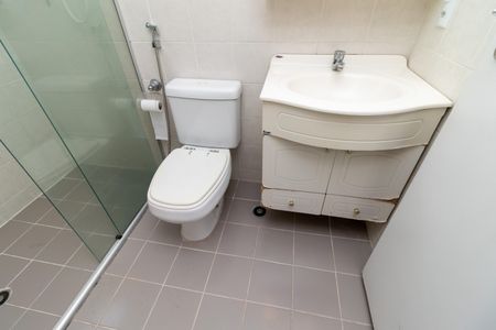 Apartamento à venda com 58m², 2 quartos e 2 vagas Apartamento à venda com 58m², 2 quartos e 2 vagasBanheiro