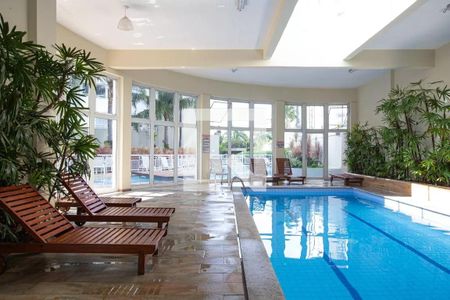 Apartamento à venda com 63m², 2 quartos e 1 vaga Apartamento à venda com 63m², 2 quartos e 1 vagaÁrea comum - Piscina