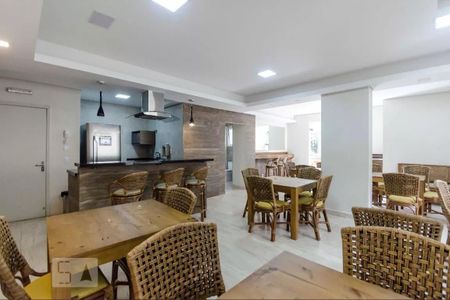 Apartamento à venda com 63m², 2 quartos e 1 vaga Apartamento à venda com 63m², 2 quartos e 1 vagaÁrea comum - Salão de festas