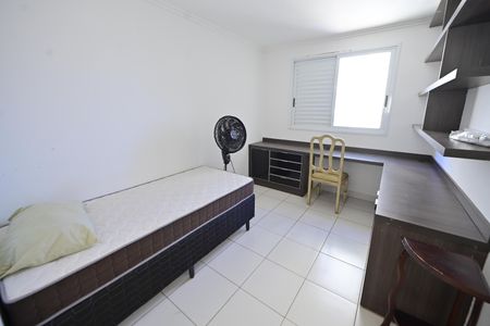 Apartamento para alugar com 65m², 2 quartos e 1 vaga Apartamento para alugar com 65m², 2 quartos e 1 vagaQuarto