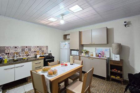 Casa à venda com 200m², 6 quartos e 2 vagasCasa 3 - Cozinha