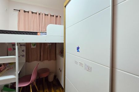 Casa à venda com 200m², 6 quartos e 2 vagasCasa 1 - Quarto