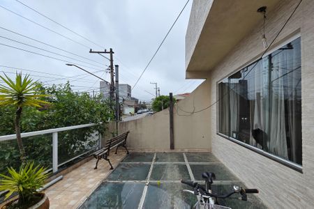 Casa à venda com 200m², 6 quartos e 2 vagasCasa 1 - Sacada da sala