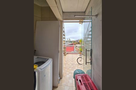 Casa à venda com 200m², 6 quartos e 2 vagasCasa 1 - Área de serviço