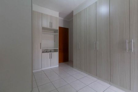 Casa à venda com 121m², 2 quartos e 2 vagasSuíte 2