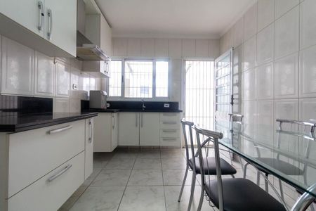 Casa à venda com 121m², 2 quartos e 2 vagasCozinha