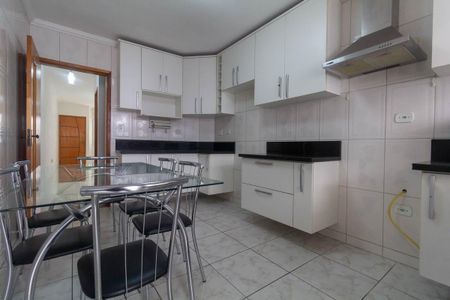 Casa à venda com 121m², 2 quartos e 2 vagasCozinha