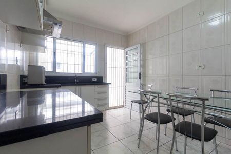 Casa à venda com 121m², 2 quartos e 2 vagasCozinha