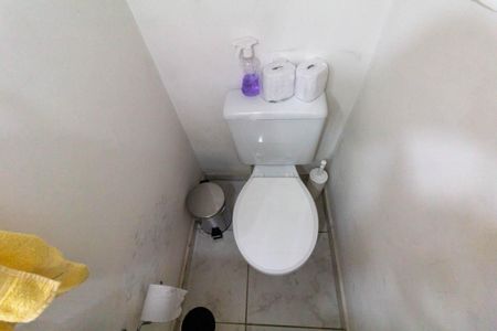 Casa à venda com 121m², 2 quartos e 2 vagasLavabo