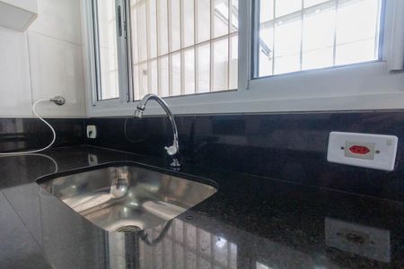 Casa à venda com 121m², 2 quartos e 2 vagasCozinha