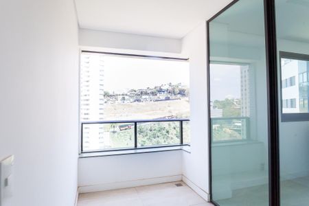 Apartamento à venda com 82m², 2 quartos e 2 vagasVaranda da Sala