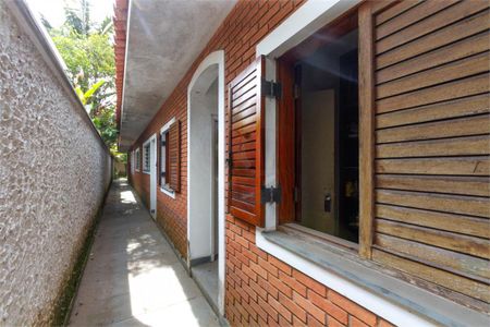 Casa à venda com 325m², 3 quartos e 5 vagas
