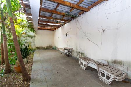 Casa à venda com 325m², 3 quartos e 5 vagas