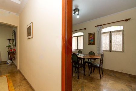 Casa à venda com 325m², 3 quartos e 5 vagas