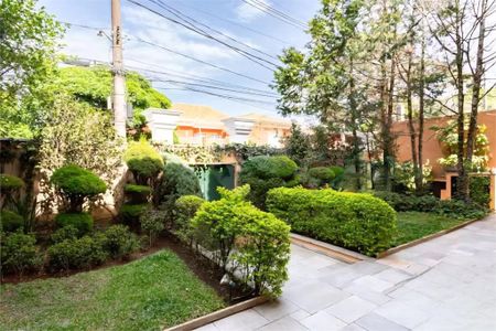 Casa à venda com 670m², 4 quartos e 5 vagas