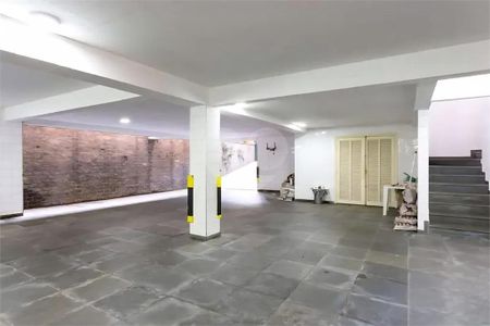 Casa à venda com 670m², 4 quartos e 5 vagas