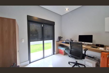 Casa à venda com 3 quartos, 303m² em Jardim Londrina, São Paulo