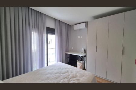 Casa à venda com 3 quartos, 303m² em Jardim Londrina, São Paulo