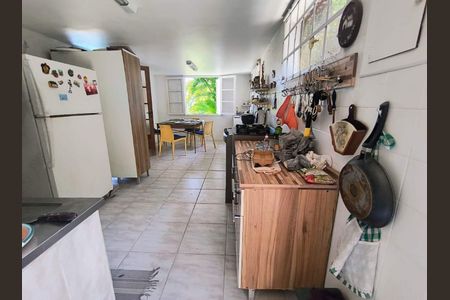 Casa à venda com 410m², 4 quartos e 3 vagas