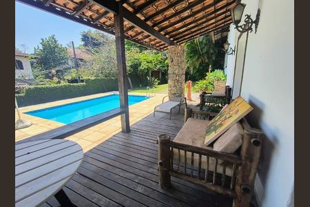 Casa à venda com 410m², 4 quartos e 3 vagas