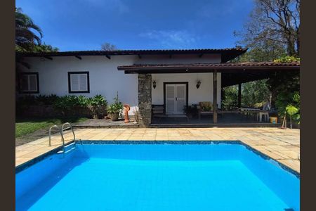 Casa à venda com 410m², 4 quartos e 3 vagas