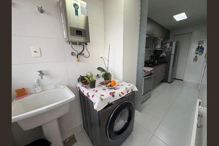 Apartamento à venda com 78m², 2 quartos e 1 vagaÁrea de Serviço