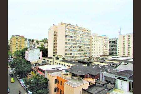 Apartamento à venda com 75m², 2 quartos e sem vaga