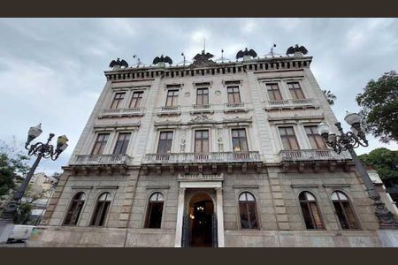 Apartamento à venda com 75m², 2 quartos e sem vaga