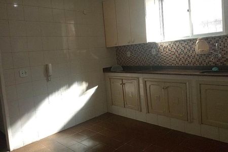 Casa à venda com 110m², 5 quartos e 2 vagas