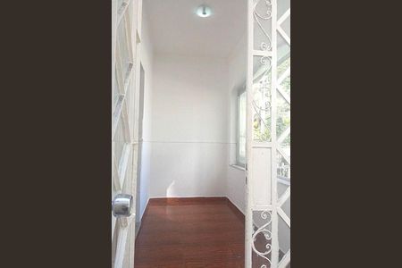 Casa à venda com 5 quartos, 110m² em Santa Rosa, Niterói