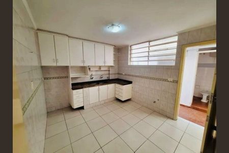 Casa à venda com 130m², 3 quartos e 4 vagas