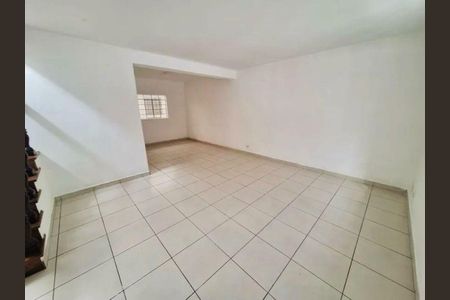 Casa à venda com 130m², 3 quartos e 4 vagas