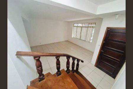 Casa à venda com 130m², 3 quartos e 4 vagas
