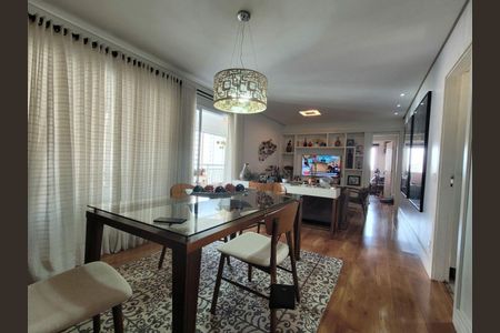 Apartamento à venda com 116m², 3 quartos e 3 vagas