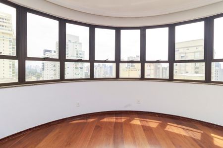 Apartamento à venda com 286m², 4 quartos e 4 vagasSala